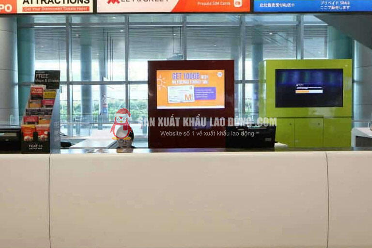 Có nhiều điểm giao dịch hỗ trợ làm sim và hoàn tất thủ tục đăng ký