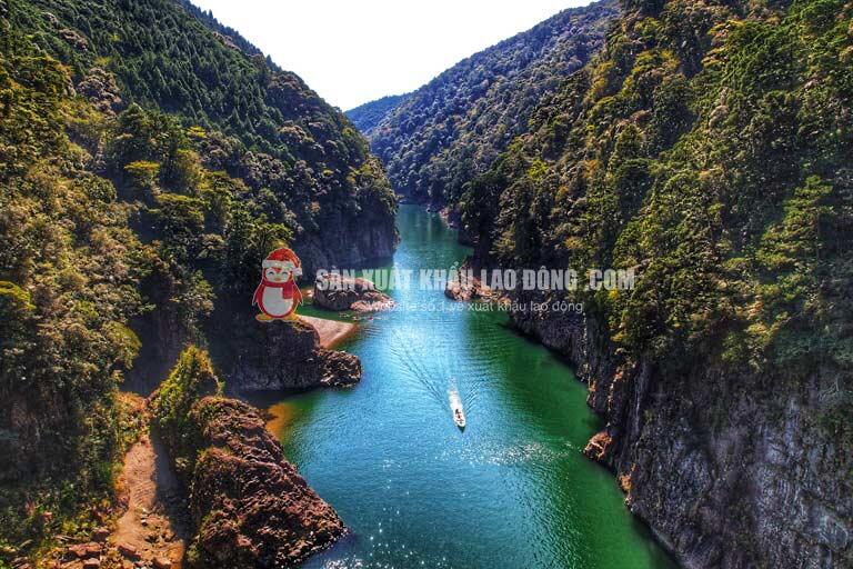 Thiên nhiên ưu đãi cho Wakayama nhiều cảnh quan tươi đẹp thúc đẩy phát triển du lịch