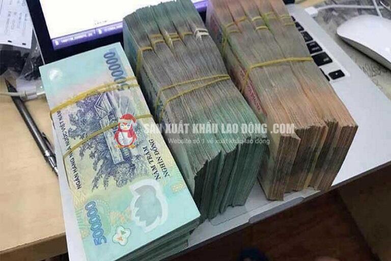 Lưu &yacute; kh&ocirc;ng nộp tiền trước khi k&yacute; hợp đồng