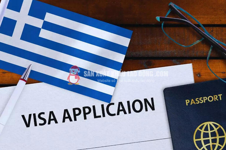 Kiểm tra kỹ hợp đồng lao động, visa v&agrave; giấy tờ l&agrave;m việc trước khi xuất cảnh.