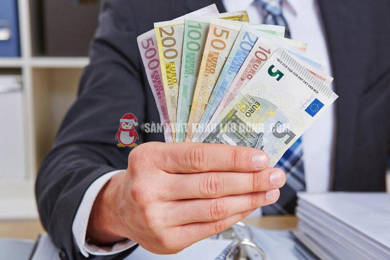 Mức lương tối thiểu tại Hy Lạp được n&acirc;ng l&ecirc;n 920 euro/th&aacute;ng